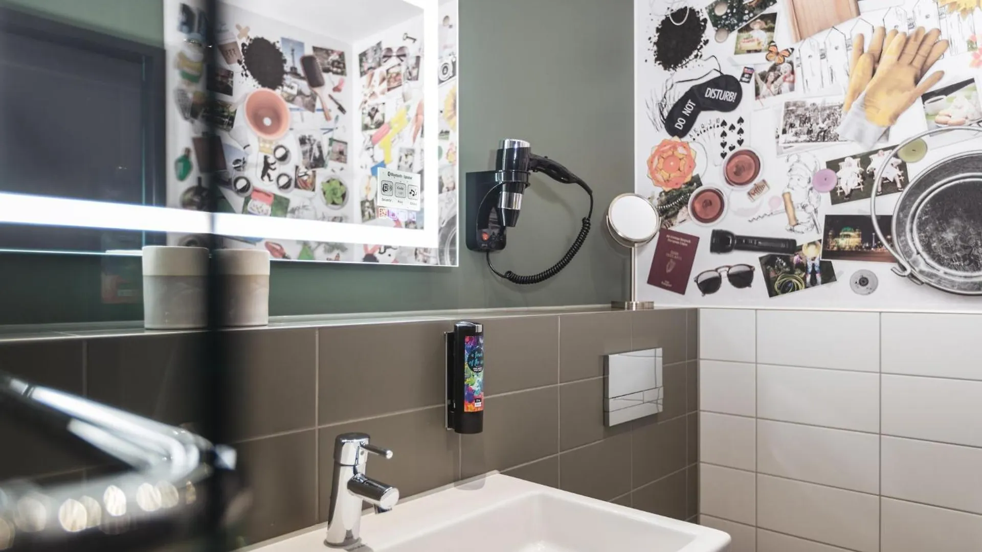 Holiday Inn - The Niu, Dwarf Berlin Schoeneberg By Ihg
