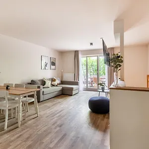 Schoenhouse Street Apart-hotel