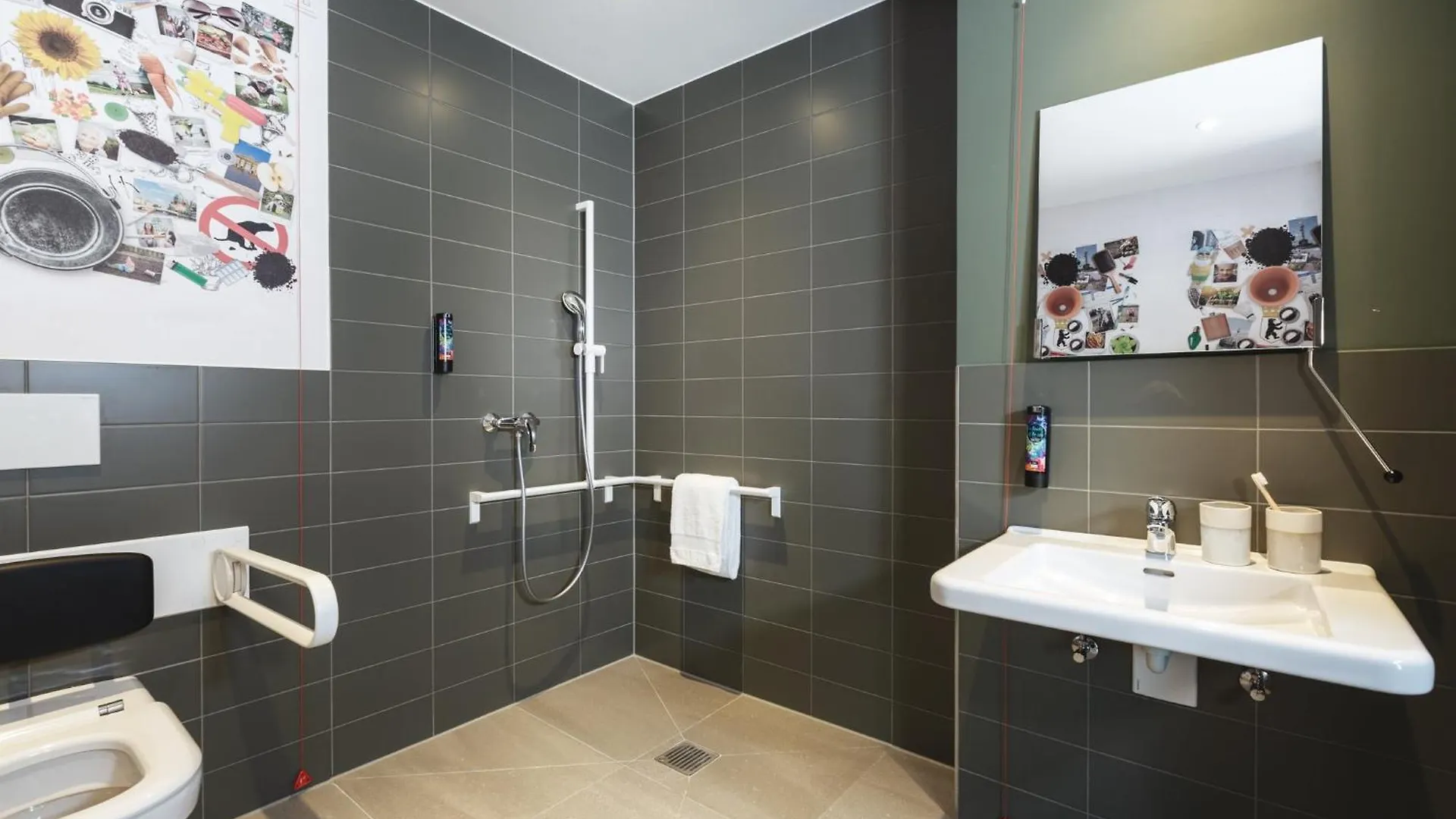 Holiday Inn - The Niu, Dwarf Berlin Schoeneberg By Ihg 3*,